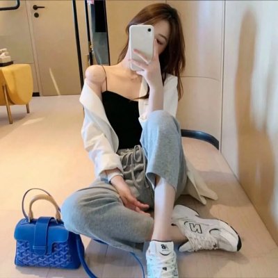 海蓝时见鲸 封面